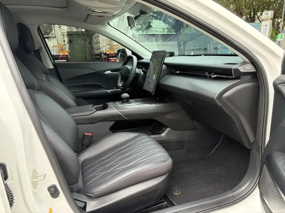 Changan Escape Escape 2025 1.5T DCT 500Bar Flagship 2025 — thumbnail 3