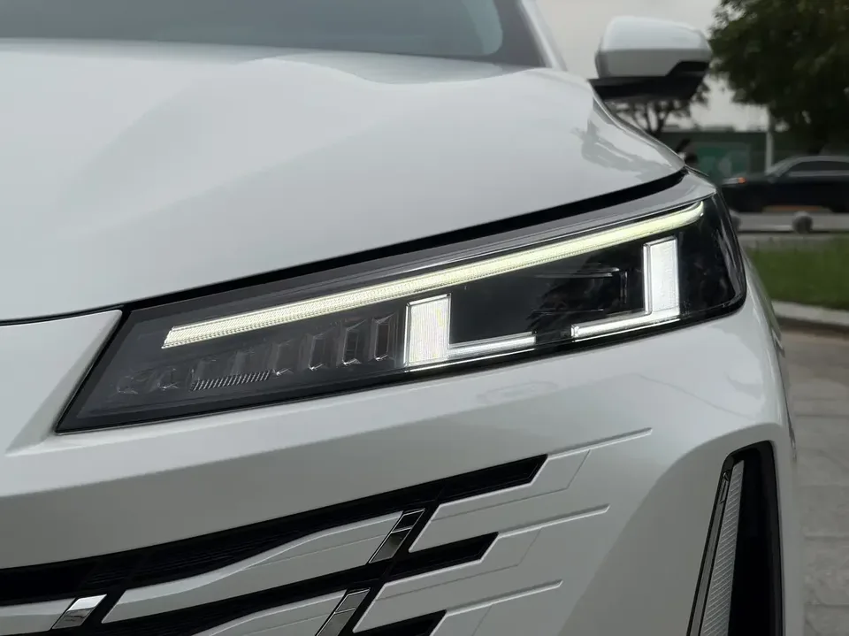 Changan Escape Escape 2025 1.5T DCT 500Bar Flagship 2025 — thumbnail 4