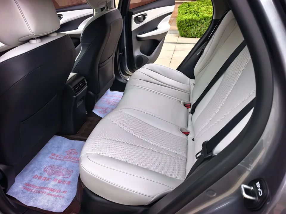 BYD Seal 05DM Seal 05DM 2026 DM-i 128KM Luxury 2026 — thumbnail 4