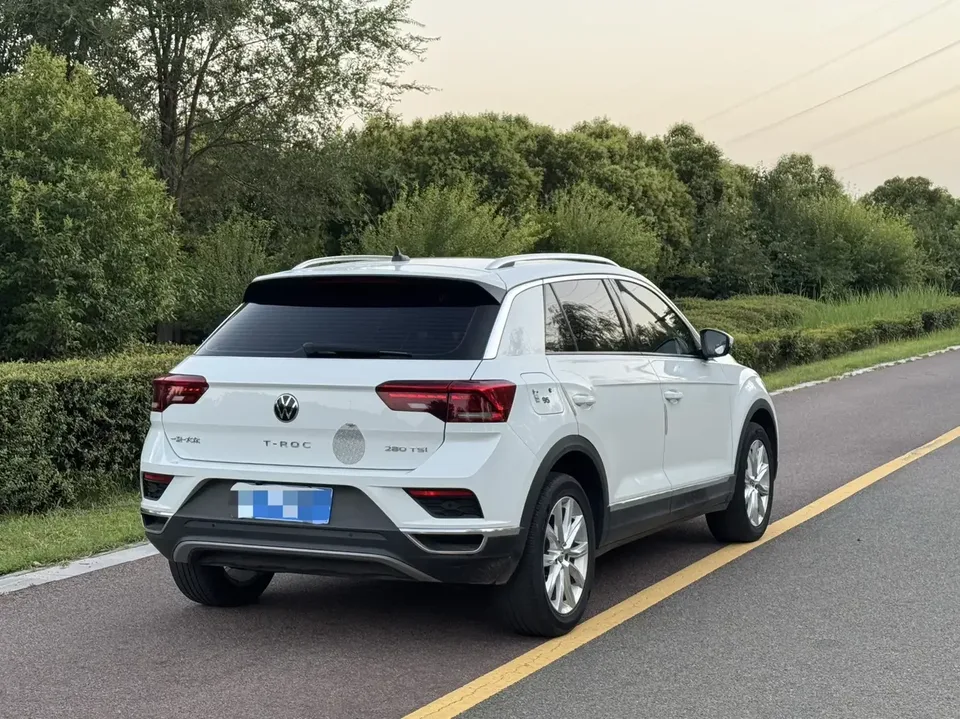 Volkswagen T-Roc TANG 2022 280TSI DSG 2WD Elite PLUS 2022 — thumbnail 2