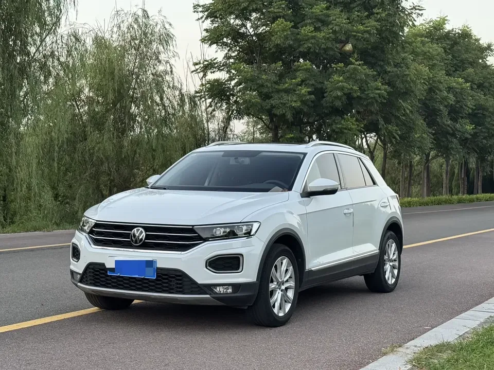 Volkswagen T-Roc TANG 2022 280TSI DSG 2WD Elite PLUS 2022 — photo 1, buy with delivery to Moscow