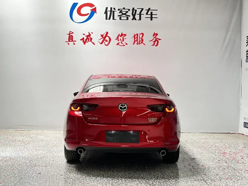 Mazda Axela Mazda3 Angkesela 2022 2.0L Automatic Premium Edition 2023 — thumbnail 2