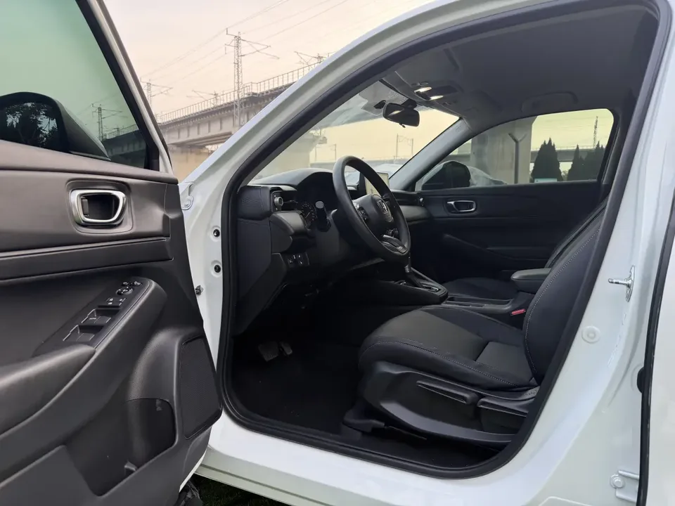 Honda VEZEL Binzhi 2023 1.5L CVT Elite Edition 2023 — thumbnail 4