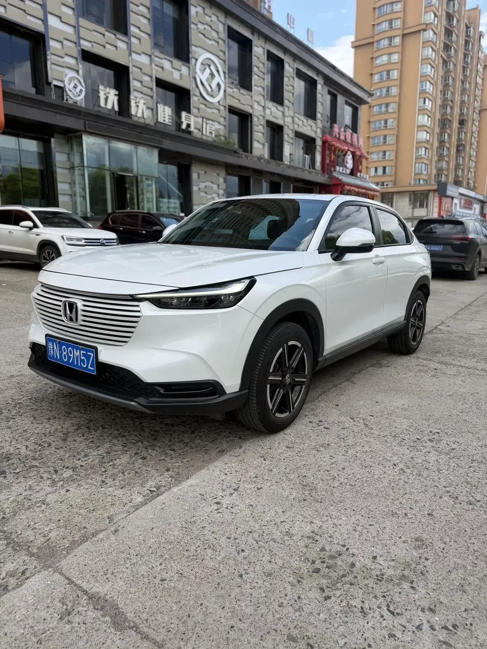 Honda VEZEL Binzhi 2023 1.5L CVT Pioneer Edition 2023 — photo 1, buy with delivery to Moscow