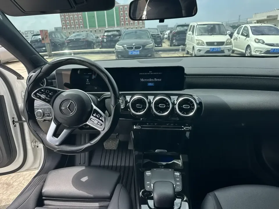 Mercedes-Benz Klasa A Mercedes Benz A Class 2022 A 180L 2022 — thumbnail 5