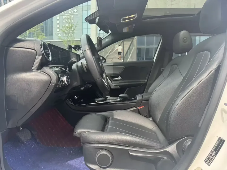 Mercedes-Benz Klasa A Mercedes Benz A Class 2022 A 180L 2022 — thumbnail 3