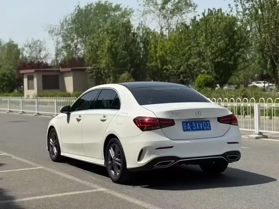 Mercedes-Benz Klasa A Mercedes Benz A Class 2022 A 180 L Sports Sedan 2022 — thumbnail 4