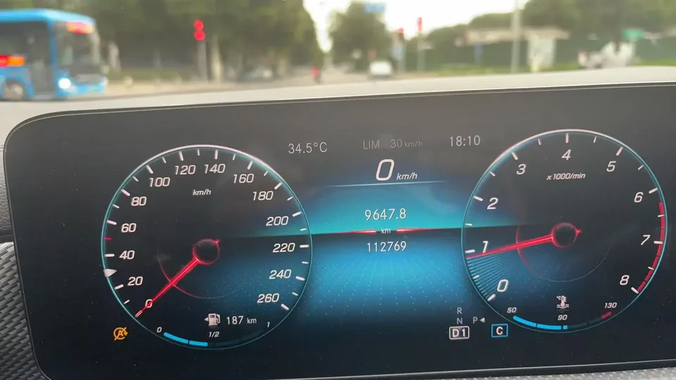 Mercedes-Benz Klasa A Mercedes Benz A Class 2022 A 180 L Sports Sedan 2022 — thumbnail 5
