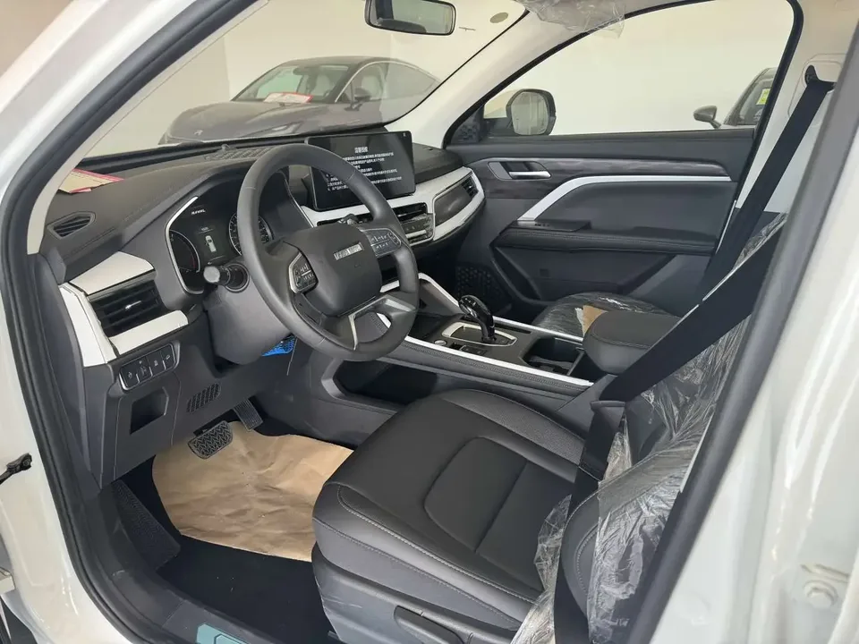 Haval H6 Haval H6 2025 National Trend Edition 1.5T Automatic City Edition 2026 — thumbnail 3