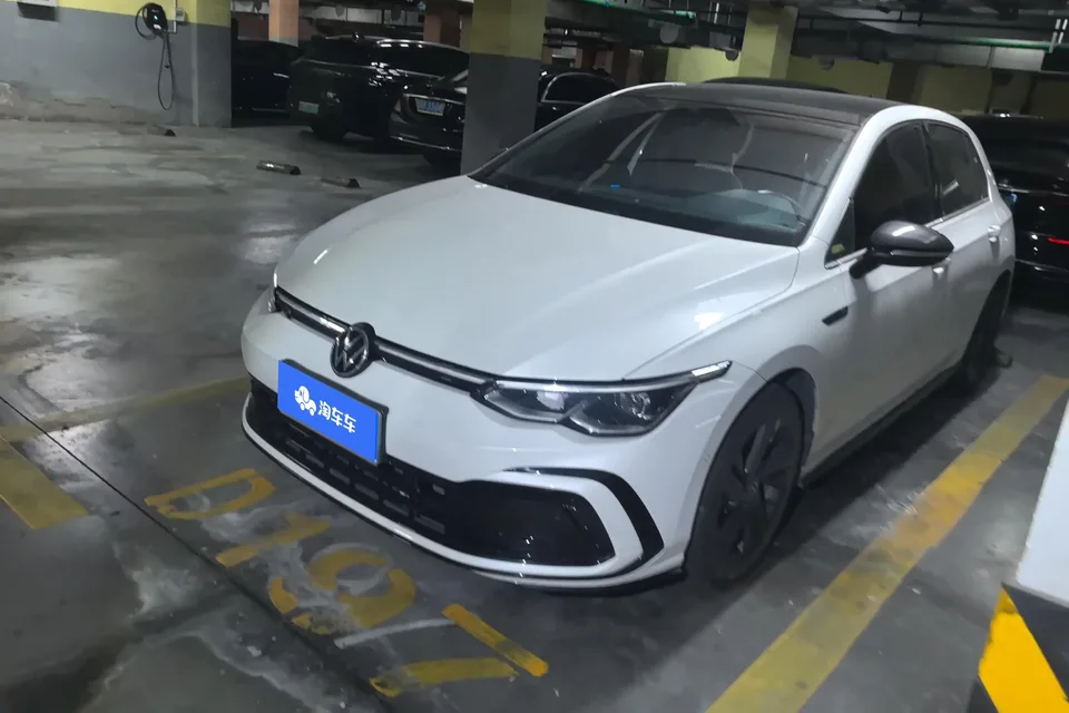 Volkswagen Golf golf 2021 280TSI DSG R-Line 2022 — photo 1, buy with delivery to Moscow