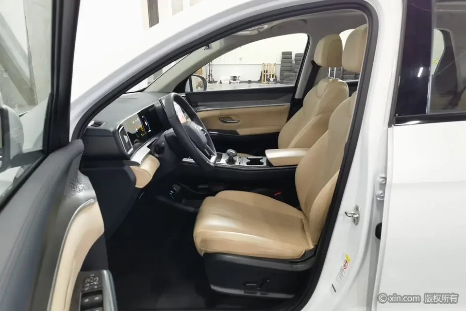 BYD Song Pro DM Song Pro DM 2025 Second generation DM-i 75KM Beyond 2025 — thumbnail 5