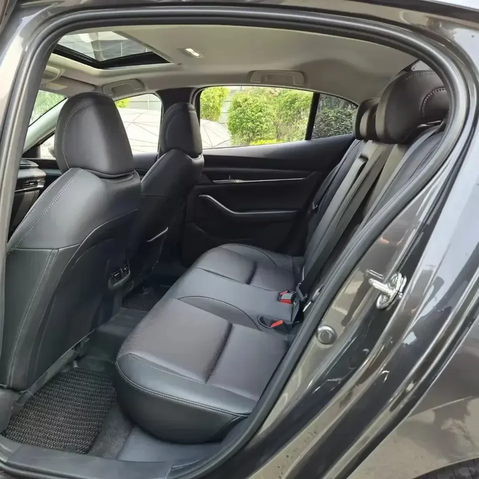 Mazda Axela Mazda3 Angkesela 2023 2.0L Automatic Quality Edition 2024 — thumbnail 3