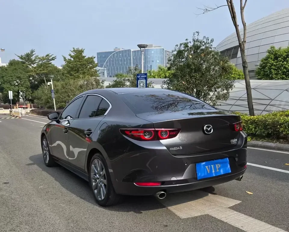 Mazda Axela Mazda3 Angkesela 2023 2.0L Automatic Quality Edition 2024 — thumbnail 4