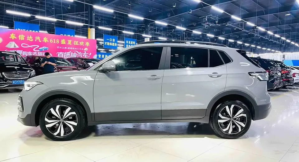 Volkswagen Tharu tuyue 2025 New 300TSI Sharp Edition 2025 — thumbnail 3