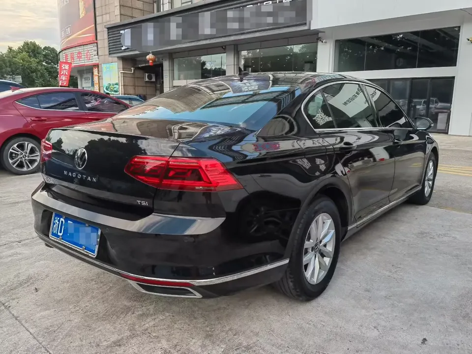 Volkswagen Magotan Magotan 2023 2 millionth anniversary edition 280TSI DSG comfort model 2023 — thumbnail 2