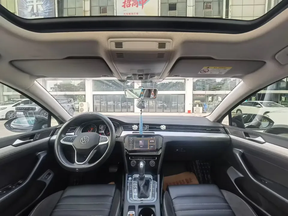 Volkswagen Magotan Magotan 2023 2 millionth anniversary edition 280TSI DSG comfort model 2023 — thumbnail 3
