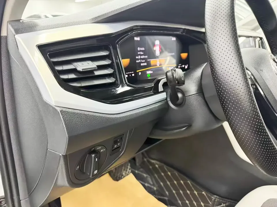 Volkswagen Polo Polo 2023 Modified Plus 1.5L Automatic Colorful Technology Edition 2024 — thumbnail 5