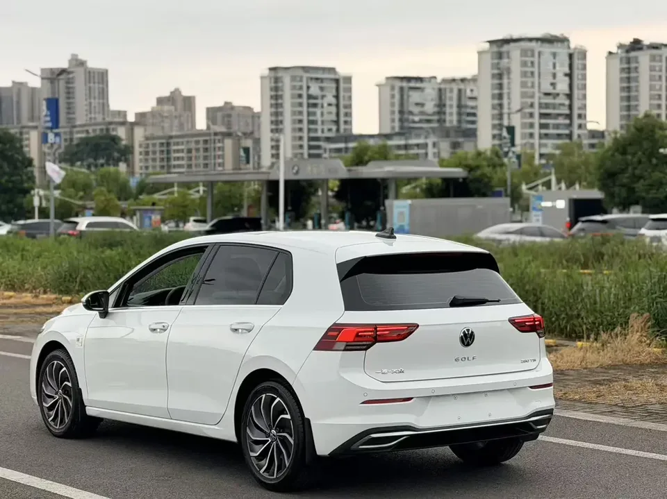 Volkswagen Golf golf 2021 280TSI DSG Pro 2022 — thumbnail 2