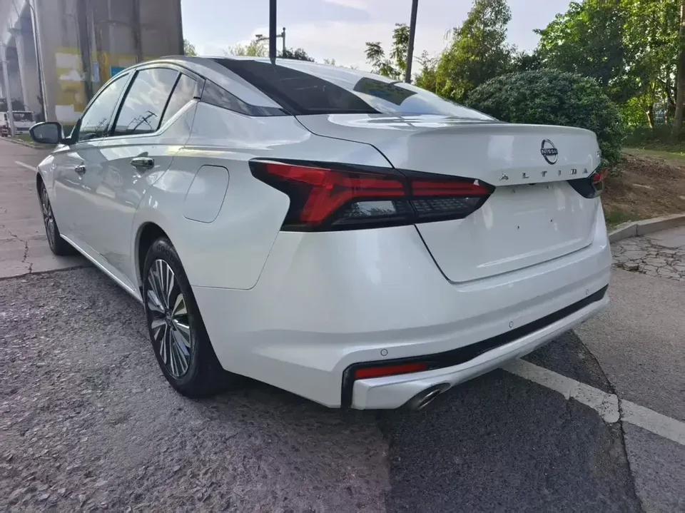 Nissan Altima Sound of nature 2022 2.0L XE Pure Edition 2023 — thumbnail 4