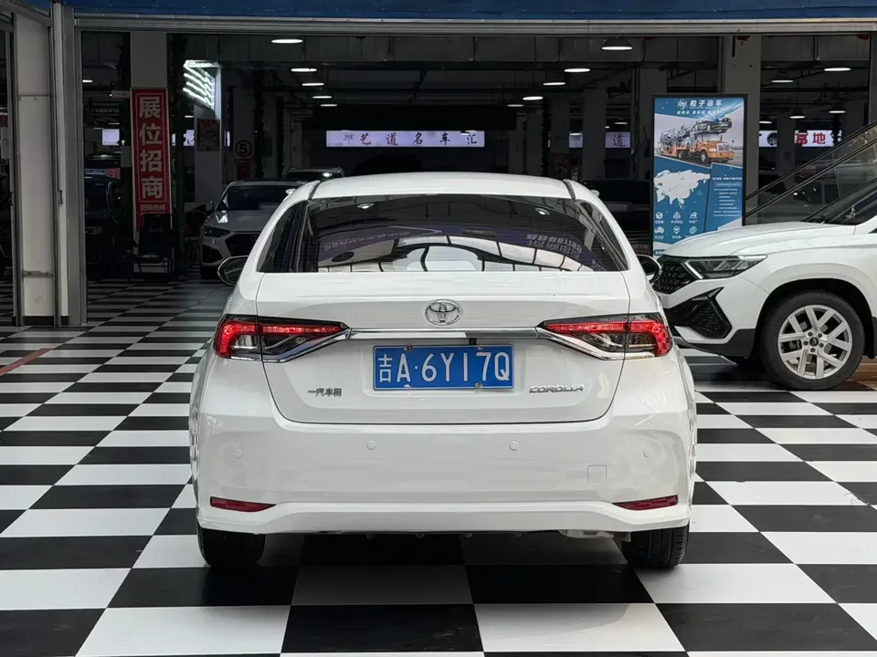 Toyota Corolla Corolla 2022 1.5L CVT Pioneer Edition 2023 — thumbnail 2