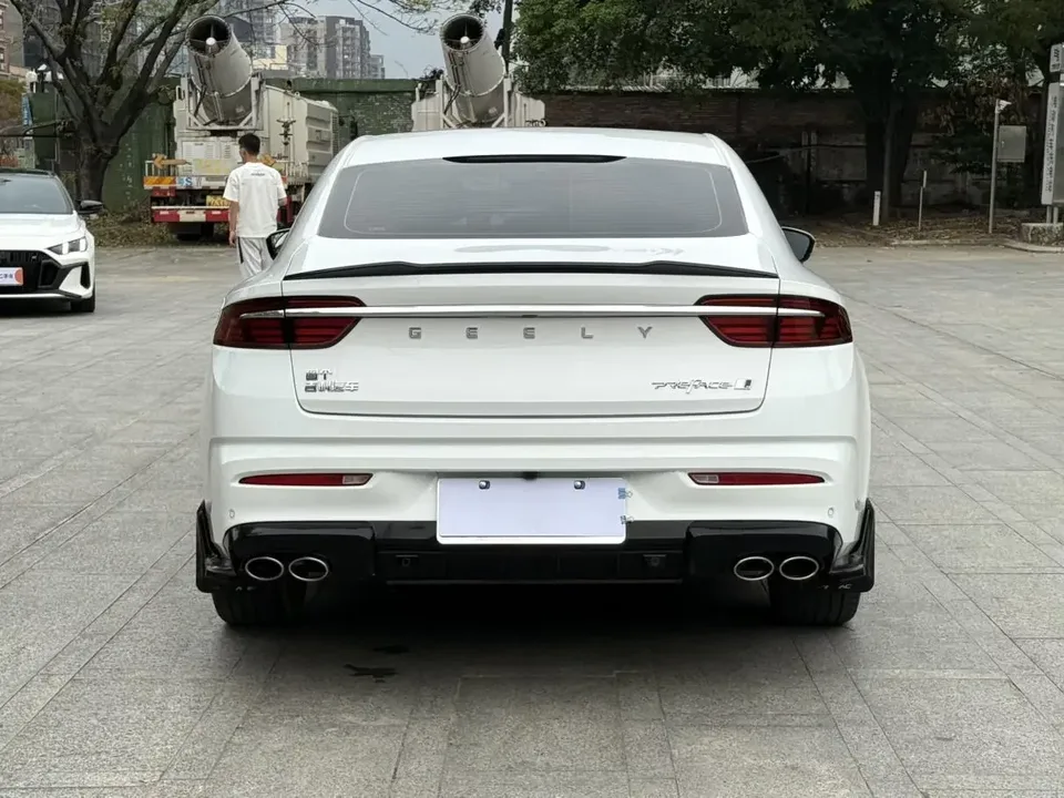 Geely Preface Xing Rui 2023 1.5T Kunlun Edition 2024 — thumbnail 2