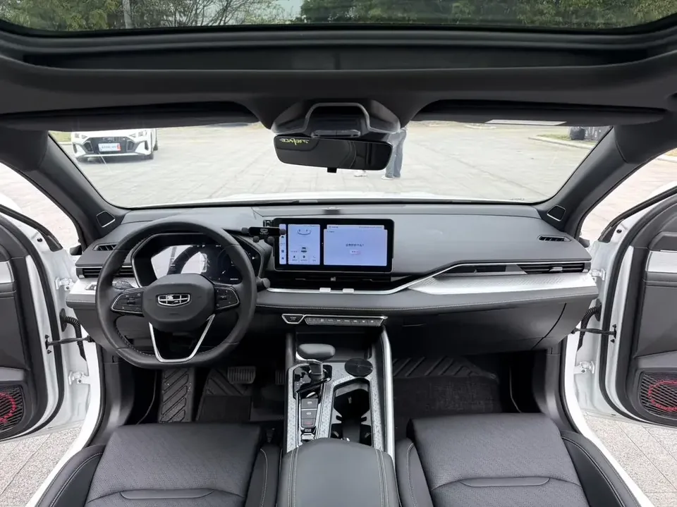 Geely Preface Xing Rui 2023 1.5T Kunlun Edition 2024 — thumbnail 4