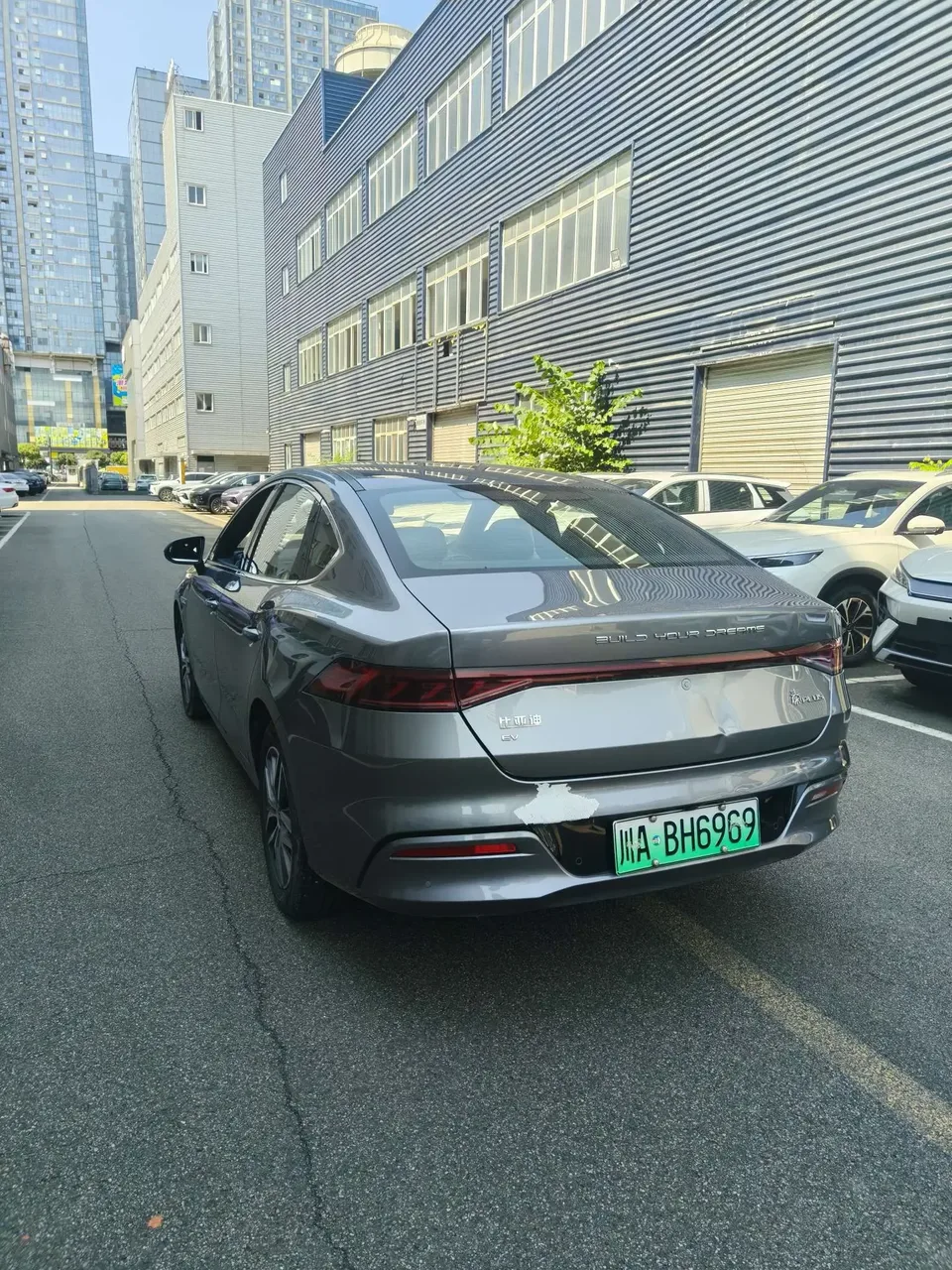 BYD Qin PLUS EV Qin PLUS EV 2023 500KM Travel Edition 2024 — thumbnail 2