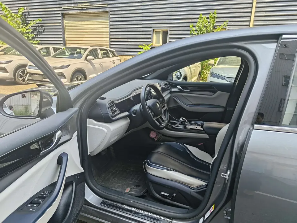 BYD Qin PLUS EV Qin PLUS EV 2023 500KM Travel Edition 2024 — thumbnail 3
