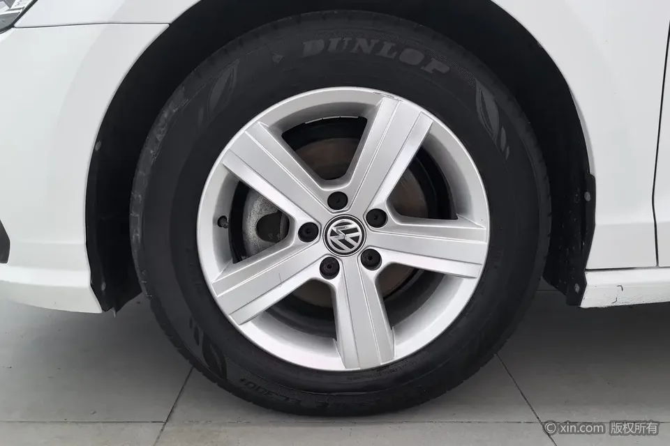 Volkswagen Lamando Lingdu 2021 230TSI DSG Fashion Edition 2022 — thumbnail 3