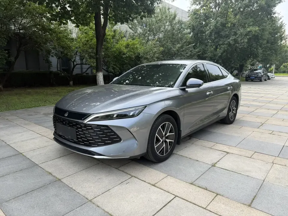 BYD Qin L DM Qin L DM 2024 DM-i 120KM Leading Type 2024 — photo 1, buy with delivery to Moscow