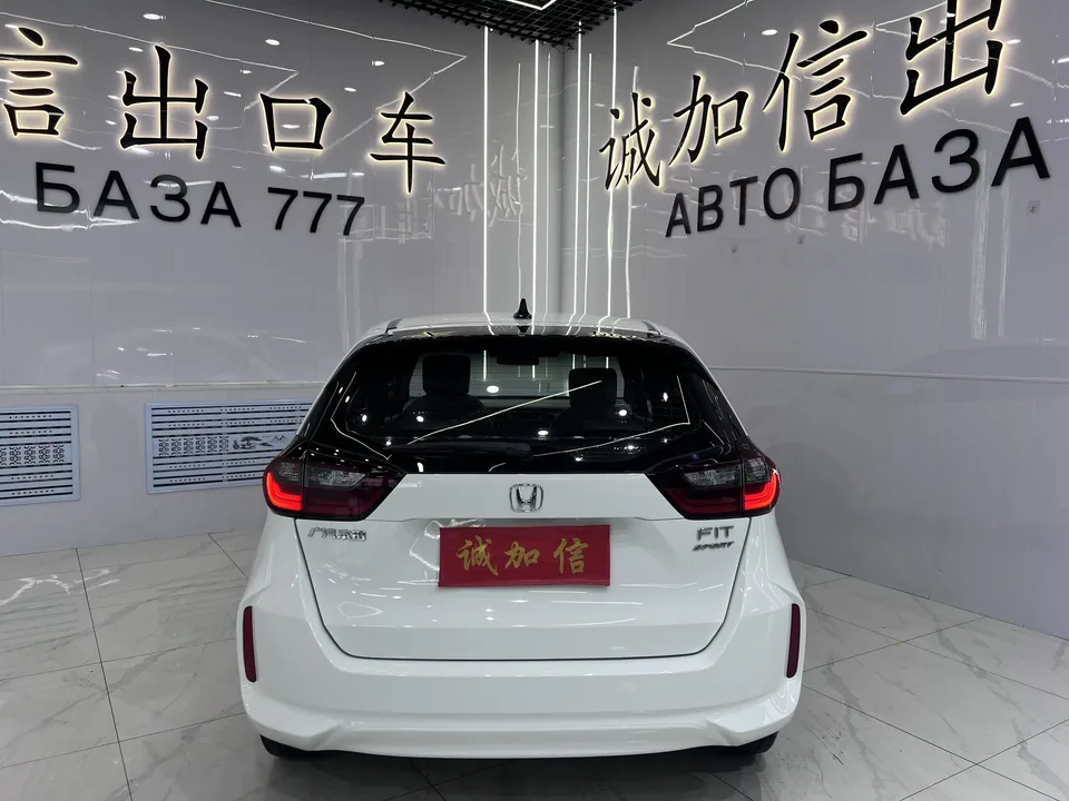 Honda FIT Fit 2022 1.5L CVT Trendy Sunroof Edition 2022 — thumbnail 2