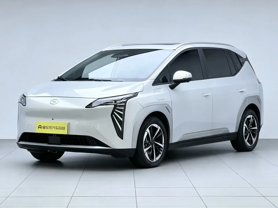 AION Y AION Y 2023 AION Y Younger Star Edition 2023 — photo 1, buy with delivery to Moscow