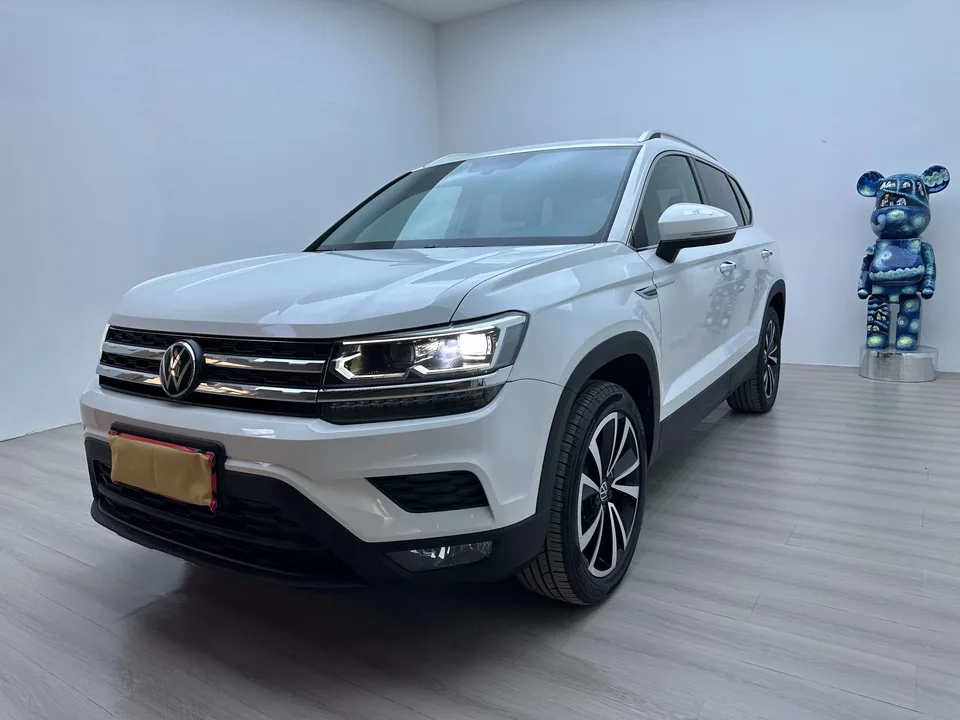Volkswagen Tharu tuyue 2021 280TSI 2WD Luxury Edition PLUS 2022 — photo 1, buy with delivery to Moscow