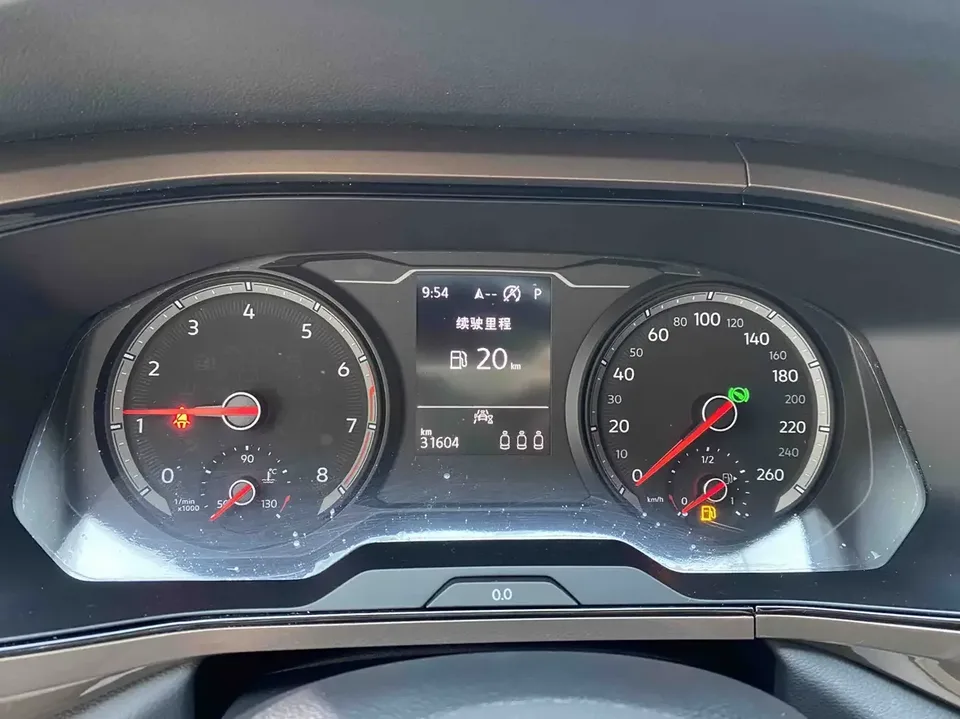 Volkswagen Tharu tuyue 2021 280TSI 2WD Deluxe Edition 2022 — thumbnail 5