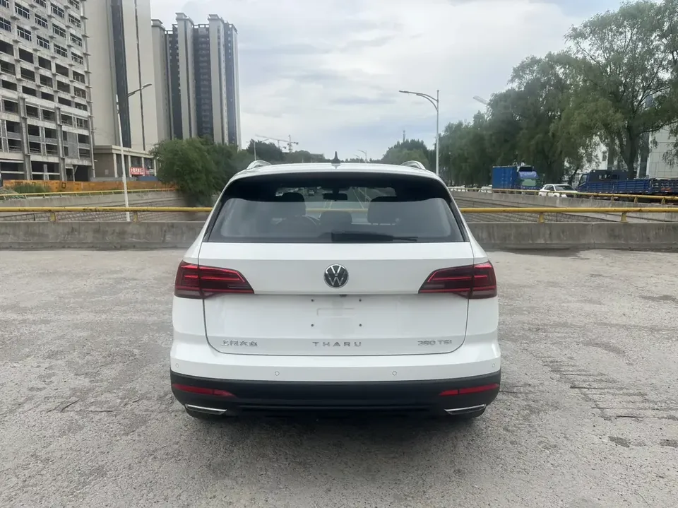 Volkswagen Tharu tuyue 2021 280TSI 2WD Deluxe Edition 2022 — thumbnail 2