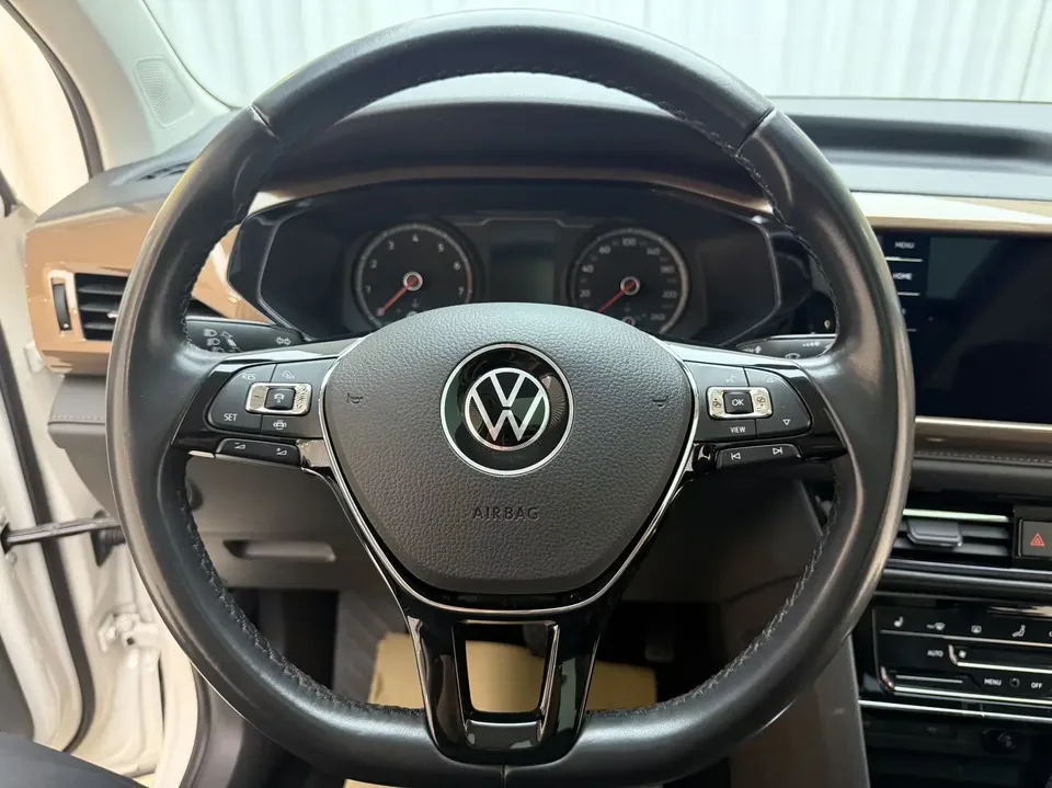 Volkswagen Tharu tuyue 2021 280TSI 2WD Luxury Edition PLUS 2022 — thumbnail 4