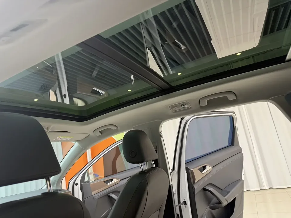 Volkswagen Tharu tuyue 2021 280TSI 2WD Luxury Edition PLUS 2022 — thumbnail 5