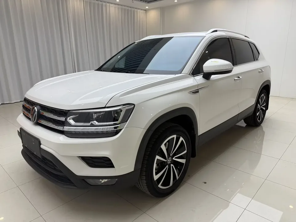 Volkswagen Tharu tuyue 2021 280TSI 2WD Luxury Edition PLUS 2022 — photo 1, buy with delivery to Moscow