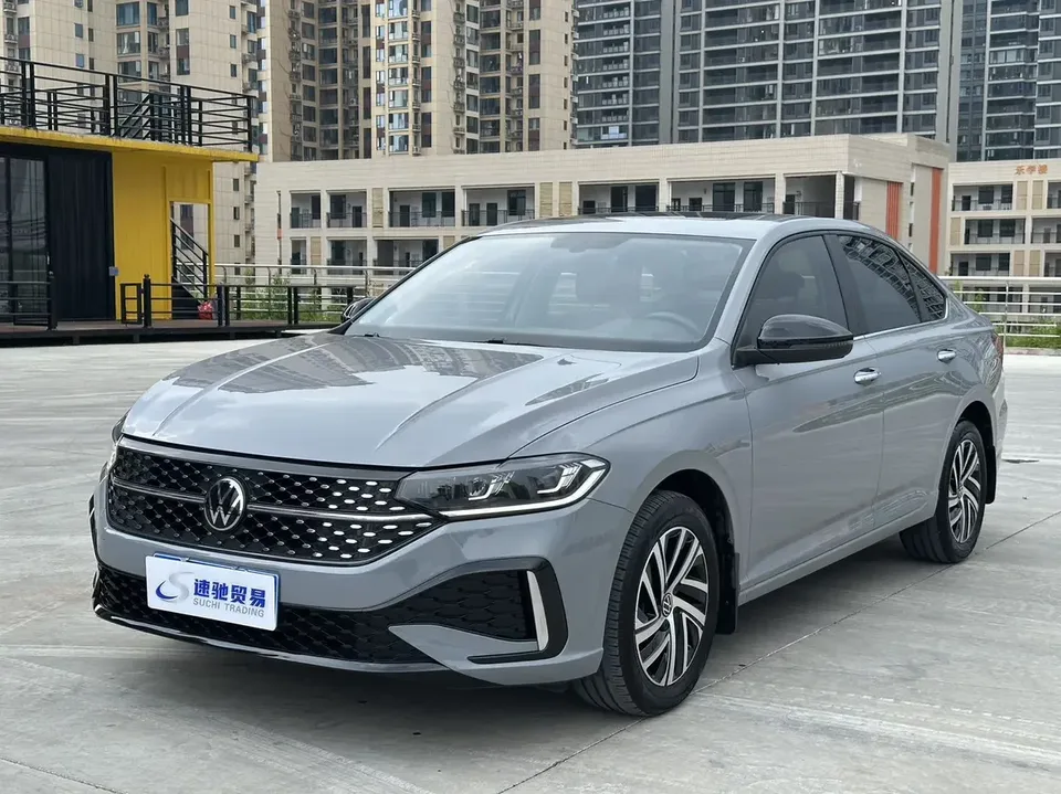 Volkswagen Lavida Lavida 2023 280TSI DSG Starry Sky Edition 2022 — photo 1, buy with delivery to Moscow