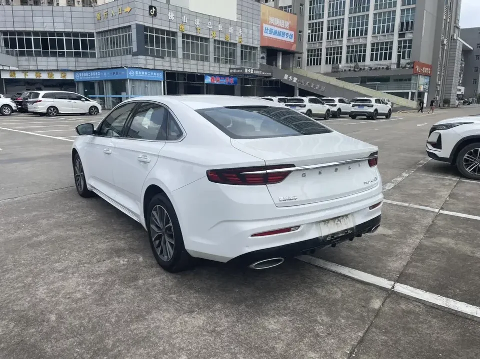 Geely Preface Xing Rui 2023 1.5T Fuyao Edition 2023 — thumbnail 2