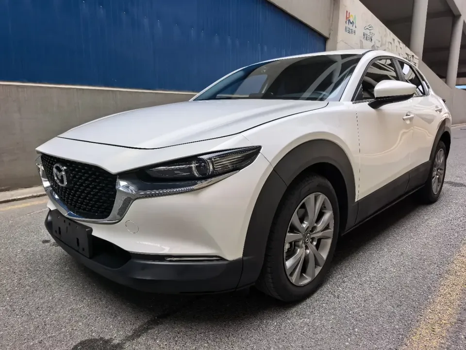 Mazda CX-30 Mazda CX-30 2022 2.0L Automatic Elegant Edition 2022 — photo 1, buy with delivery to Moscow