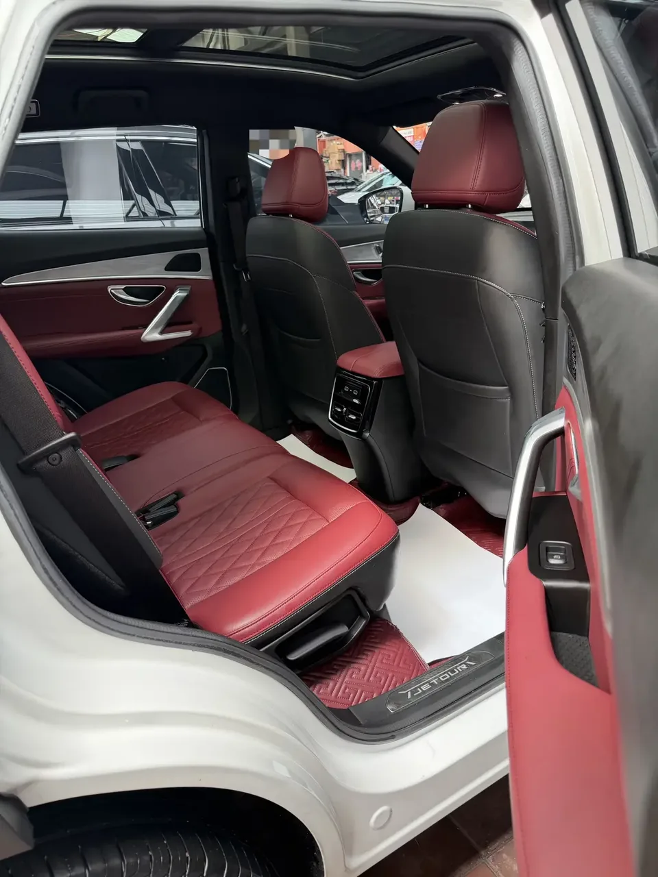 Jetour Jietu X70 PLUS Jietu X70 PLUS 2023 1.5T DCT Brave PLUS 5-seater 2023 — thumbnail 3