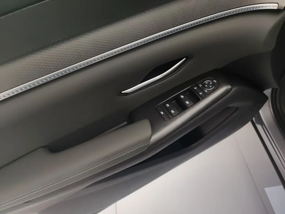 BYD Song Pro DM Song Pro DM 2025 Second generation intelligent driving version DM-i 75KM leading model 2025 — thumbnail 5