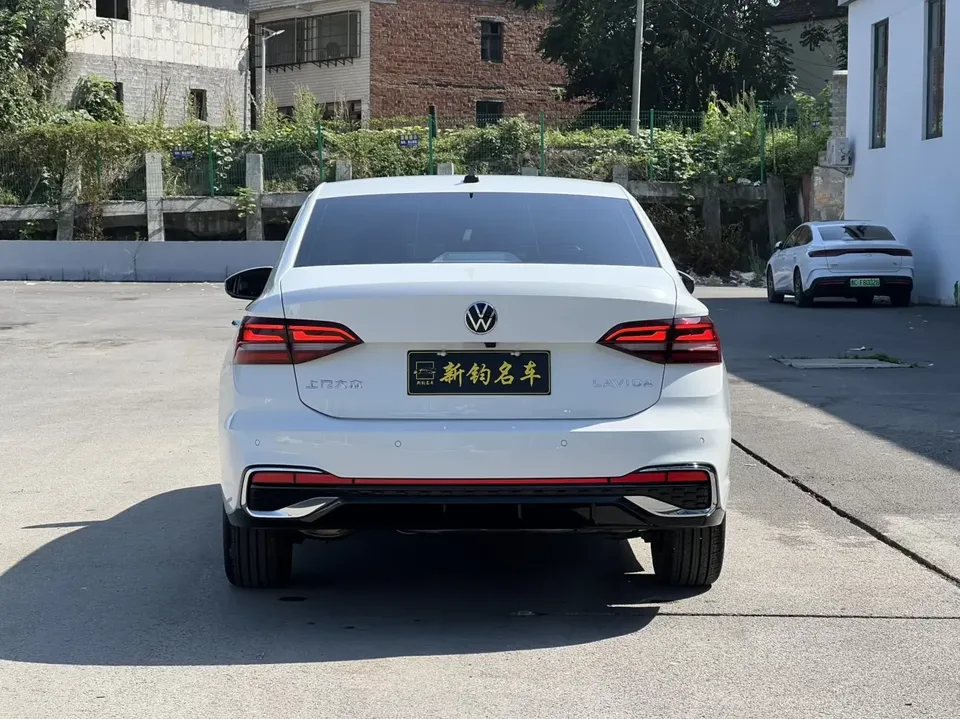Volkswagen Lavida Lavida 2023 Modified 1.5L Automatic Starry Sky 5 Million Edition 2023 — thumbnail 5