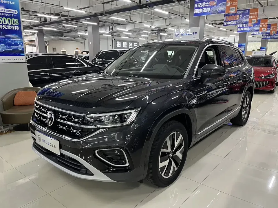 Volkswagen Tayron Tanyue 2023 280TSI 2WD Luxury Plus Advanced Edition 2022 — photo 1, buy with delivery to Moscow
