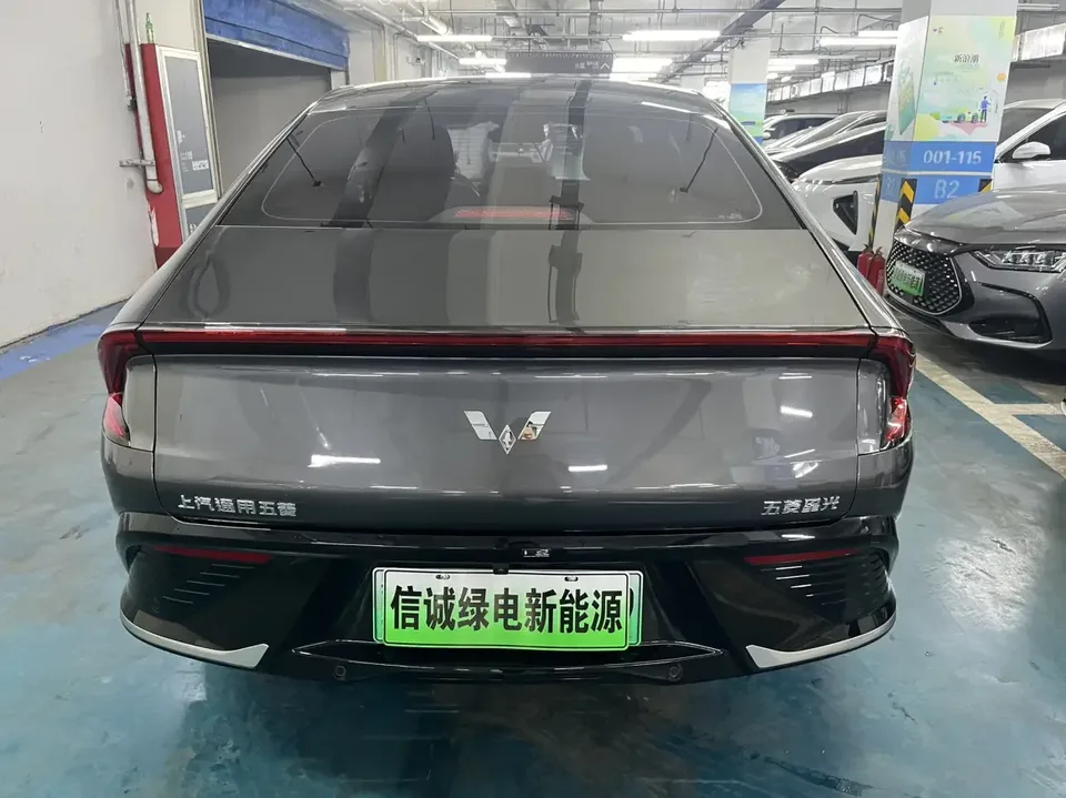 Wuling Starlight PHEV Wuling Starlight PHEV 2023 150 Advanced Version 2024 — thumbnail 2
