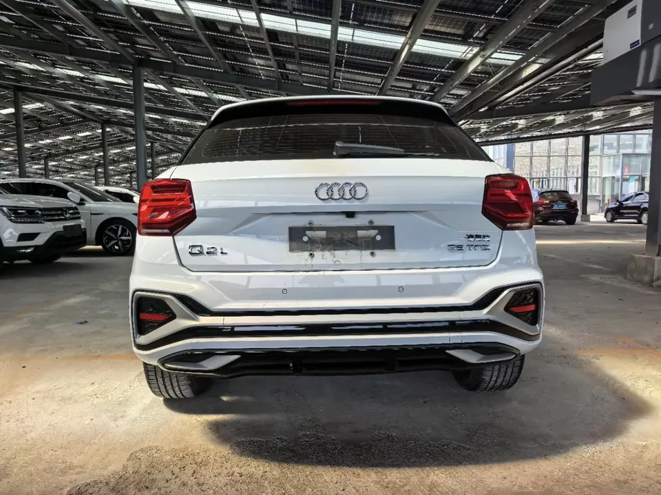 Audi Q2L Audi Q2L 2022 35 TFSI Progressive Dynamic 2022 — thumbnail 2