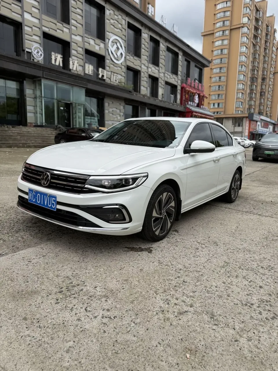 Volkswagen Bora Bora 2023 200TSI DSG Intelligent Driving PRO Edition 2023 — photo 1, buy with delivery to Moscow
