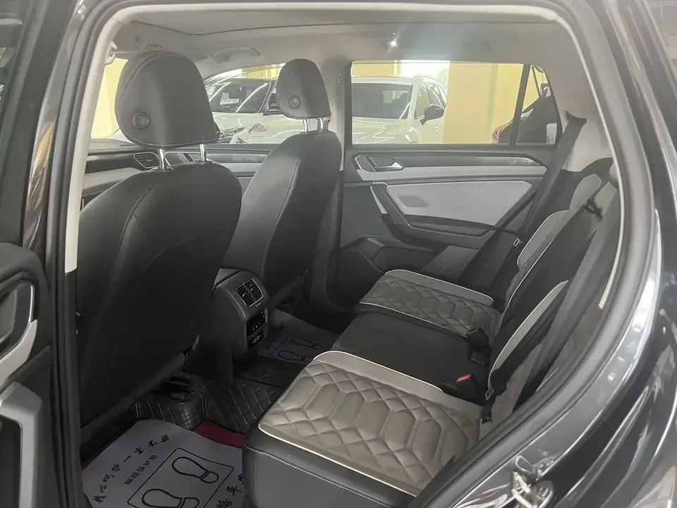 Volkswagen Tayron Tanyue 2023 280TSI 2WD Luxury Plus Advanced Edition 2023 — thumbnail 4