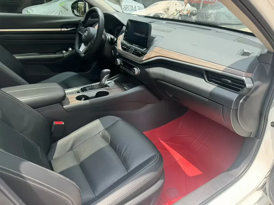 Nissan Altima Sound of nature 2020 Modified 2.0L XL Upper Smart Edition 2022 — thumbnail 3